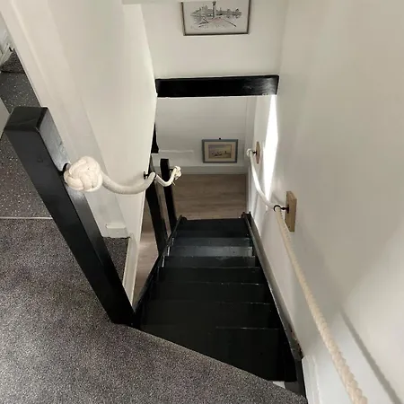 Tidal Walk Cottage By The Sea Harwich Room photo